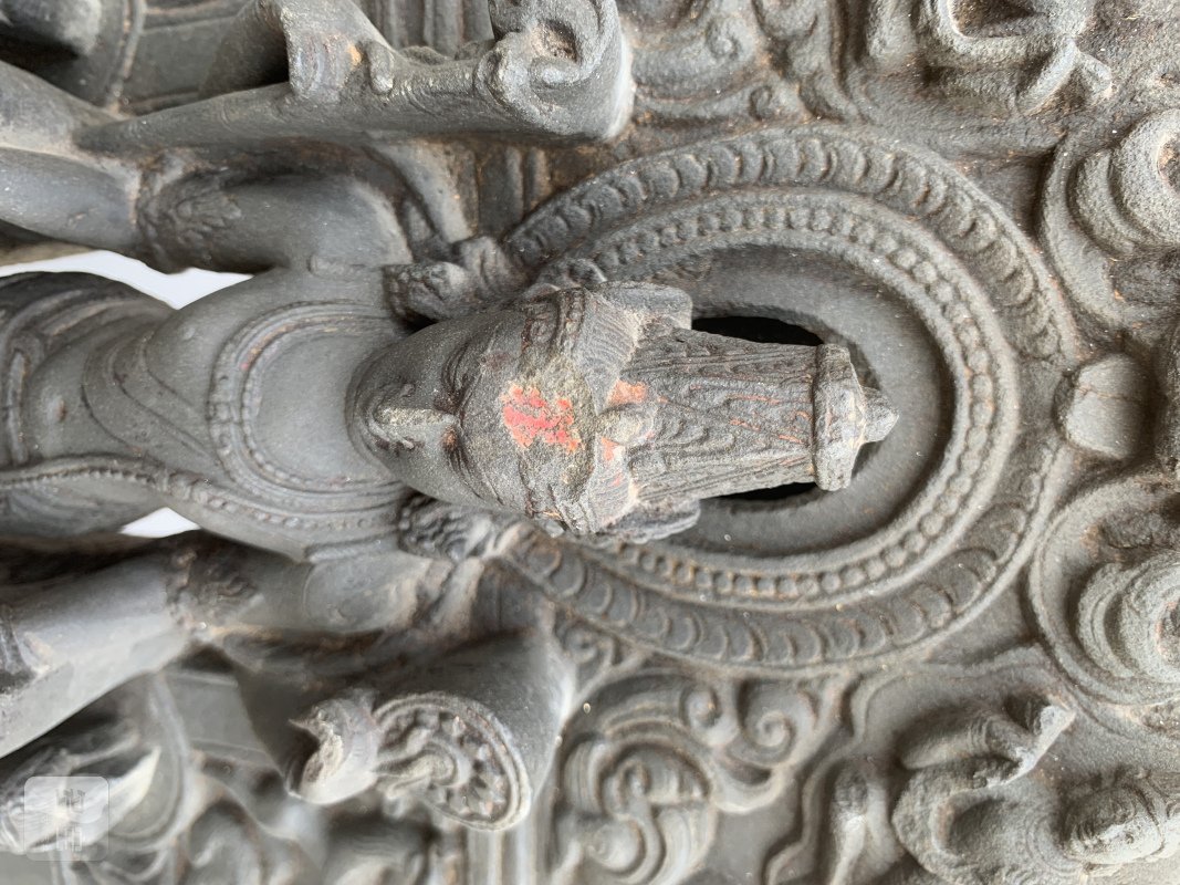 A PHYLLITE STONE STELE DEPICTING VISHNU - 图10